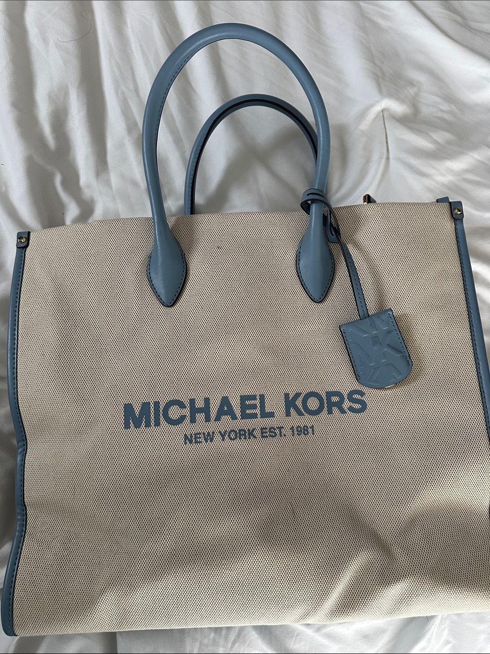 MICHAEL KORS Beige Canvas Tote with Blue Trim and Logo - Picture 3 of 3